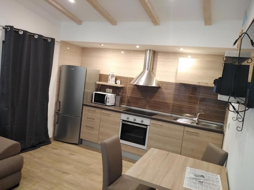 Apartmani Morovi Dvori 드라게 외부 사진