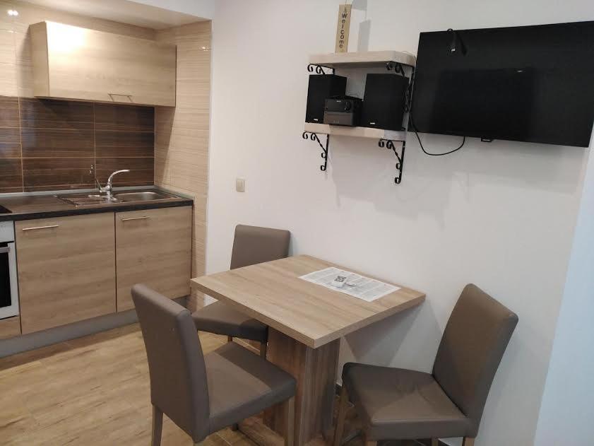 Apartmani Morovi Dvori 드라게 외부 사진
