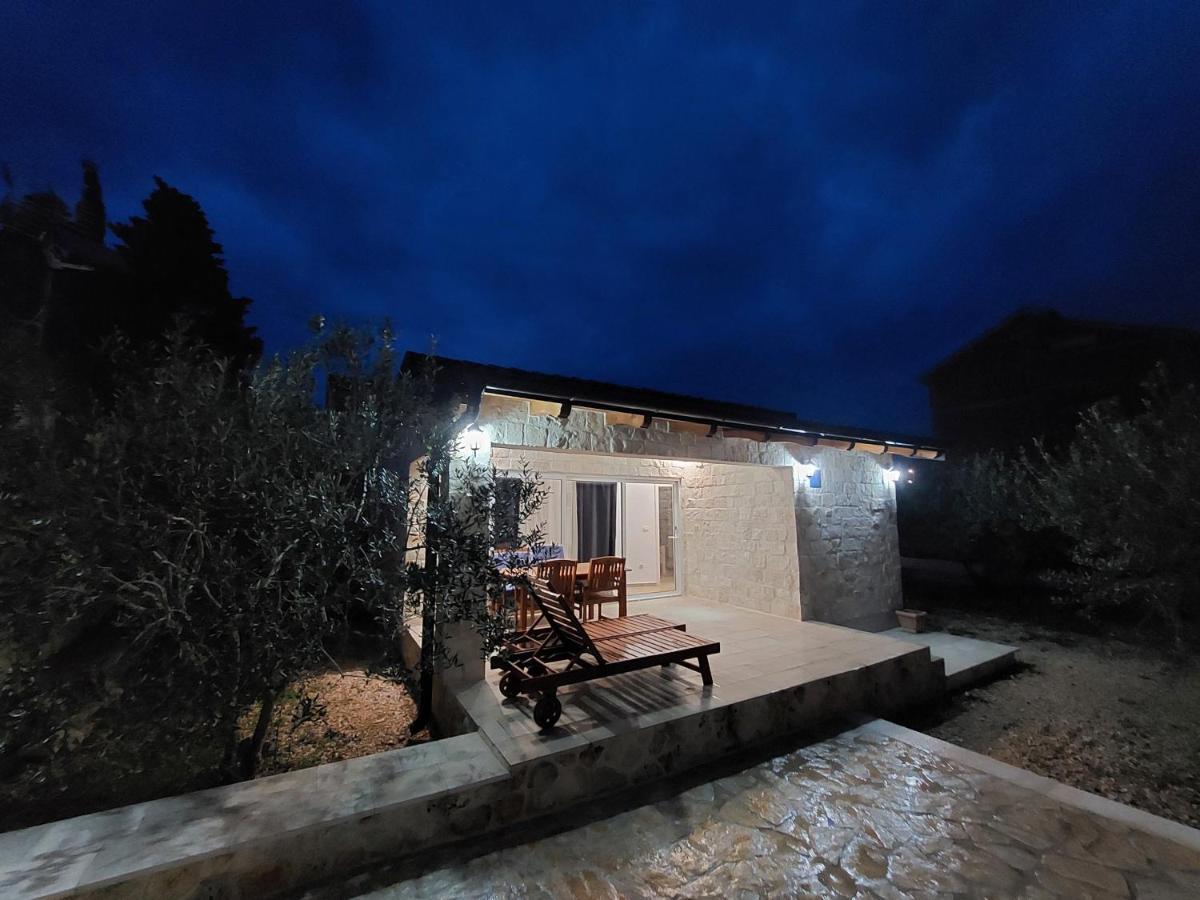 Apartmani Morovi Dvori 드라게 외부 사진